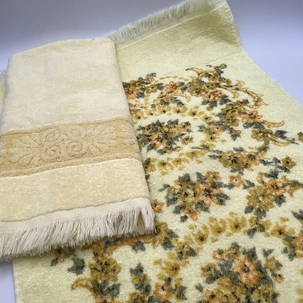 Set 2 Vintage 1960-70 Cannon Mills MCM Hand Towel Yellow Flowers Floral 23